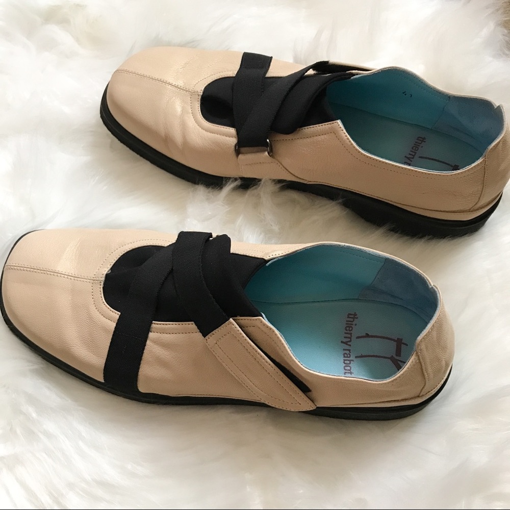 Thierry Rabotin Lena Walking Shoes